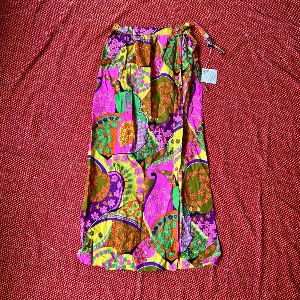 Vintage Beverly Vogue California deadstock Psychedelic Floral Maxi Skirt Pink M